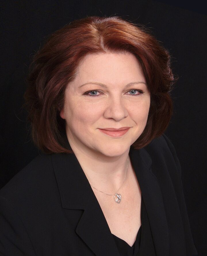 Mary Tracy, Associate Real Estate Broker in Midlothian, Harthside Realtors