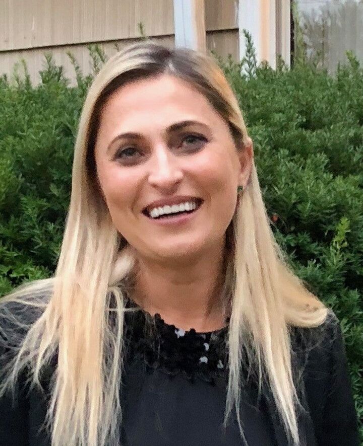 Monica Cheres,  in Lincolnwood, Circle