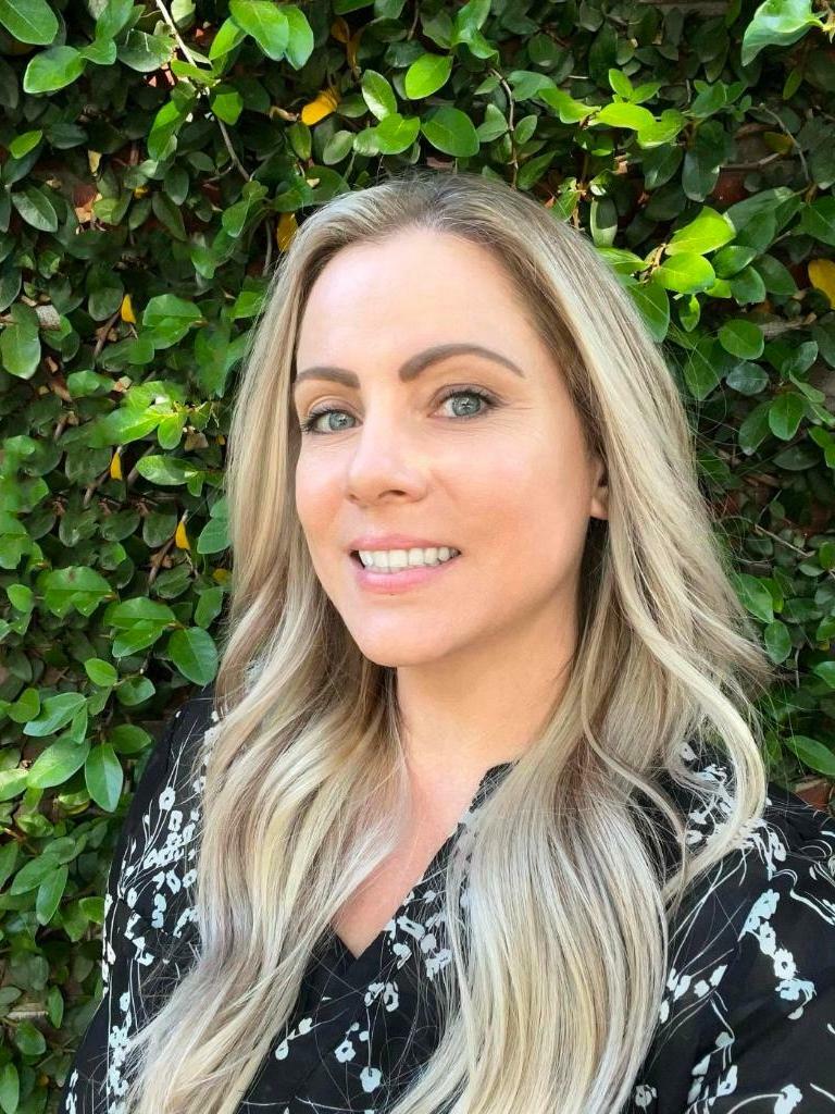 Jennifer Agramonte, Real Estate Salesperson in Claremont, Town & Country