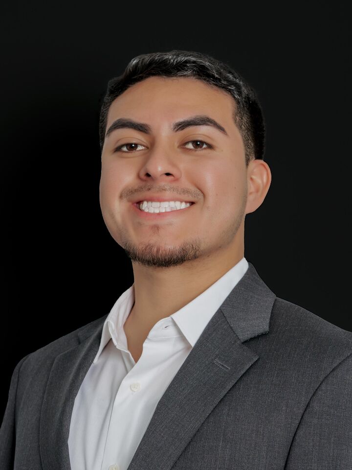 Carlos Cabrejos, REALTOR® in Daly City, Icon Properties