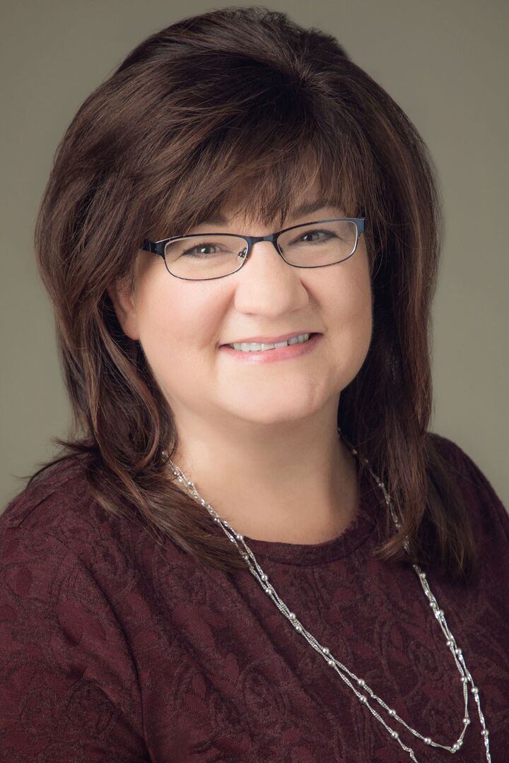 Christine Farr, Real Estate Salesperson in Flagstaff, Northland