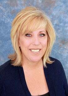 Julie Jones, Real Estate Salesperson in Murrieta, Associated Brokers Realty