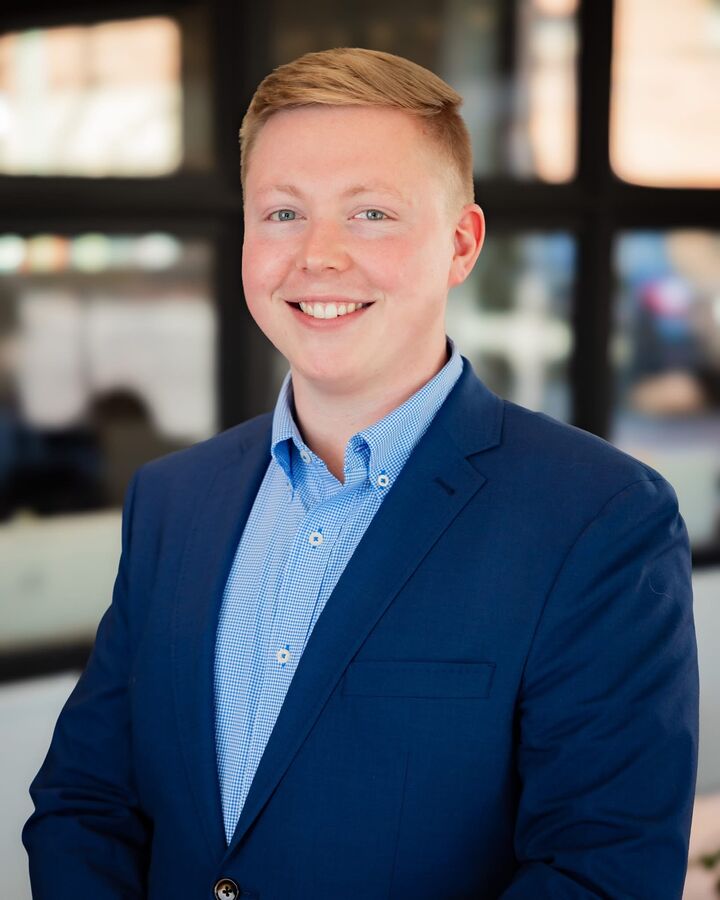 Dustin Gordon, Real Estate Salesperson in Hendersonville, North East