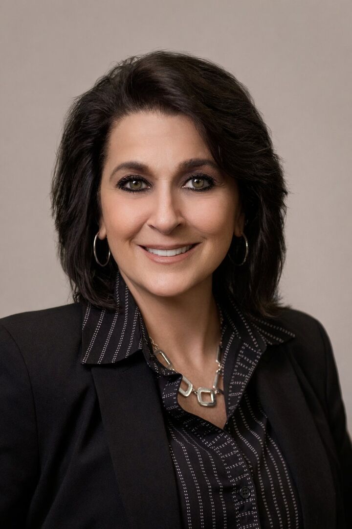 Melissa Ungar,  in Carmel, Scheetz