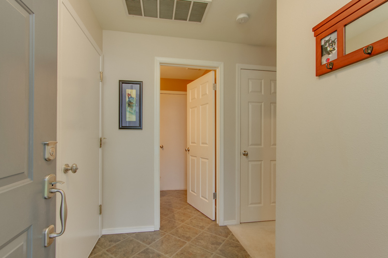 Property Photo: Entry 7807 NE 150th St WA 98028