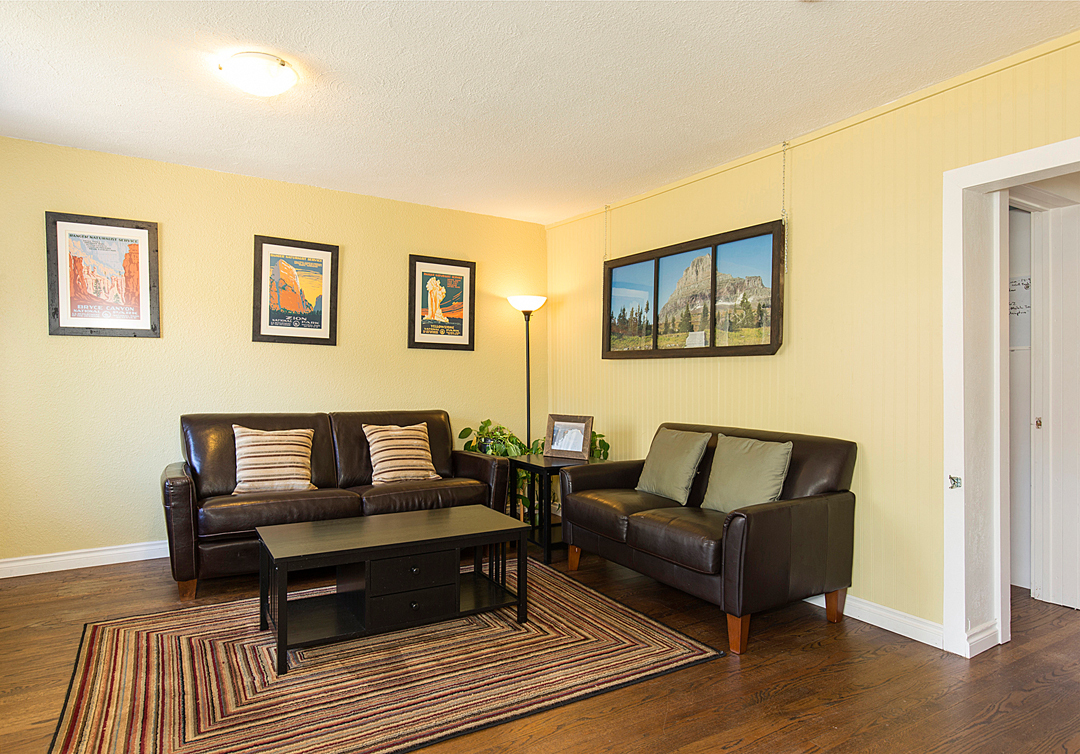 Property Photo: Living room 9217 3rd Ave NW WA 98117