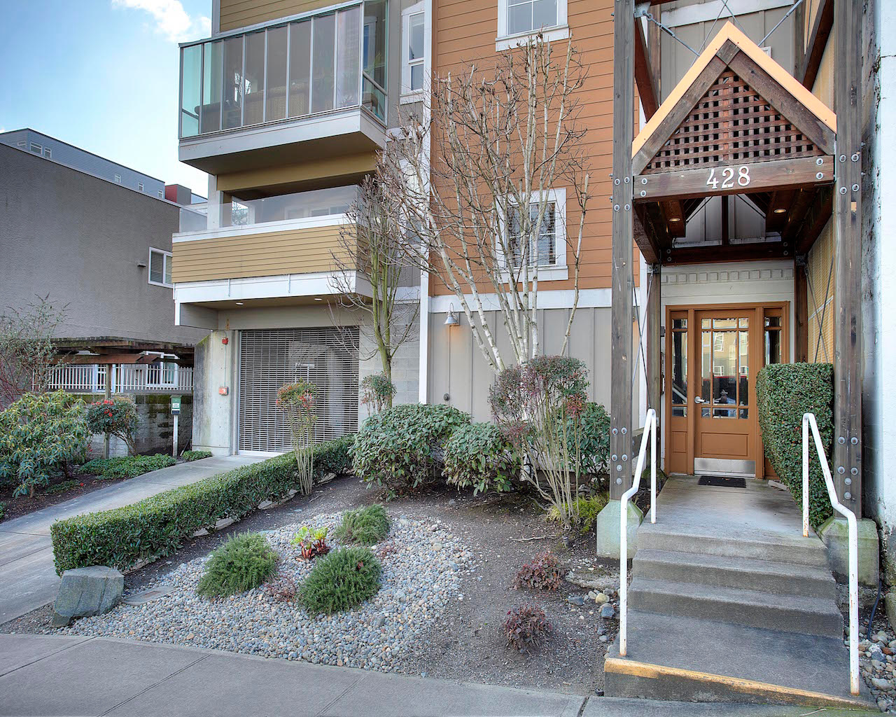 Property Photo:  428 Saint Helens Ave D  WA 98402 