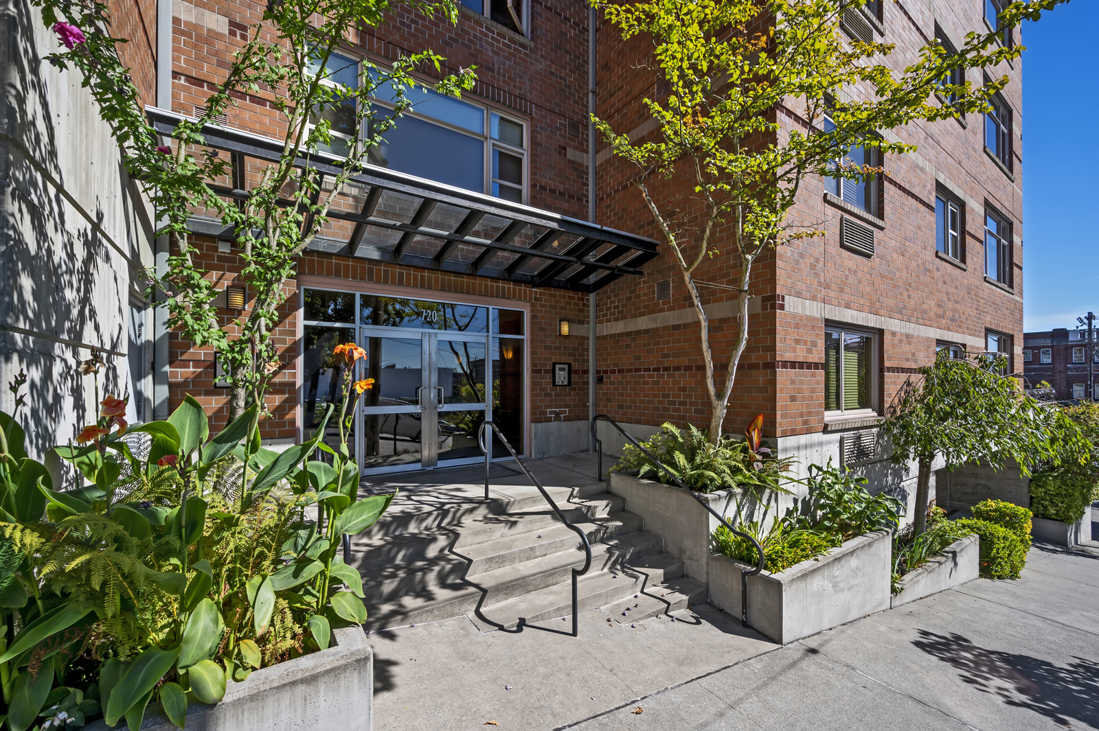 Property Photo: Entry & Lobby 720 Queen Anne Ave N 506  WA 98109 