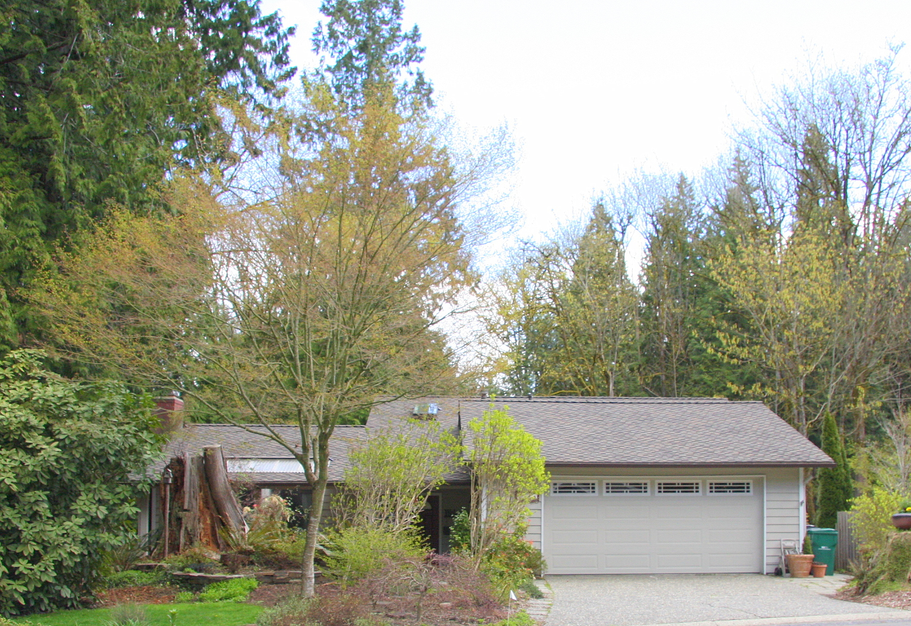 Property Photo:  7516 145th Ave NE  WA 98052 