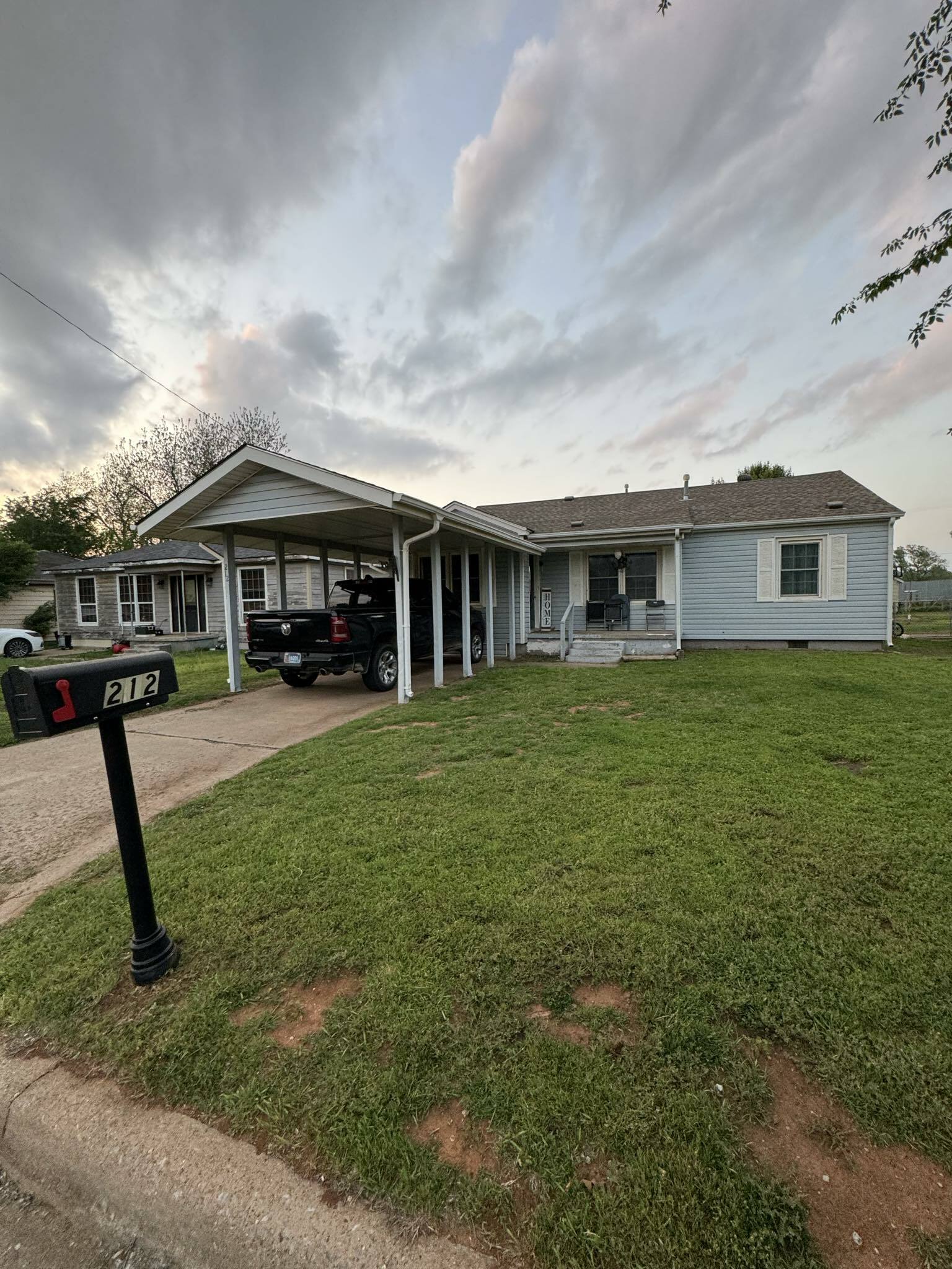 Property Photo:  212 Pritchard Dr  OK 73029 