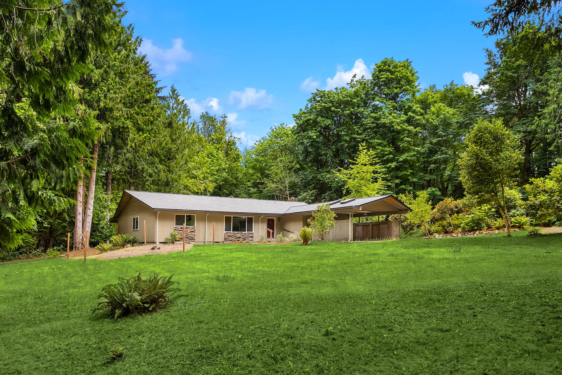 Property Photo:  13909  Ellingsen Road NE  WA 98110 