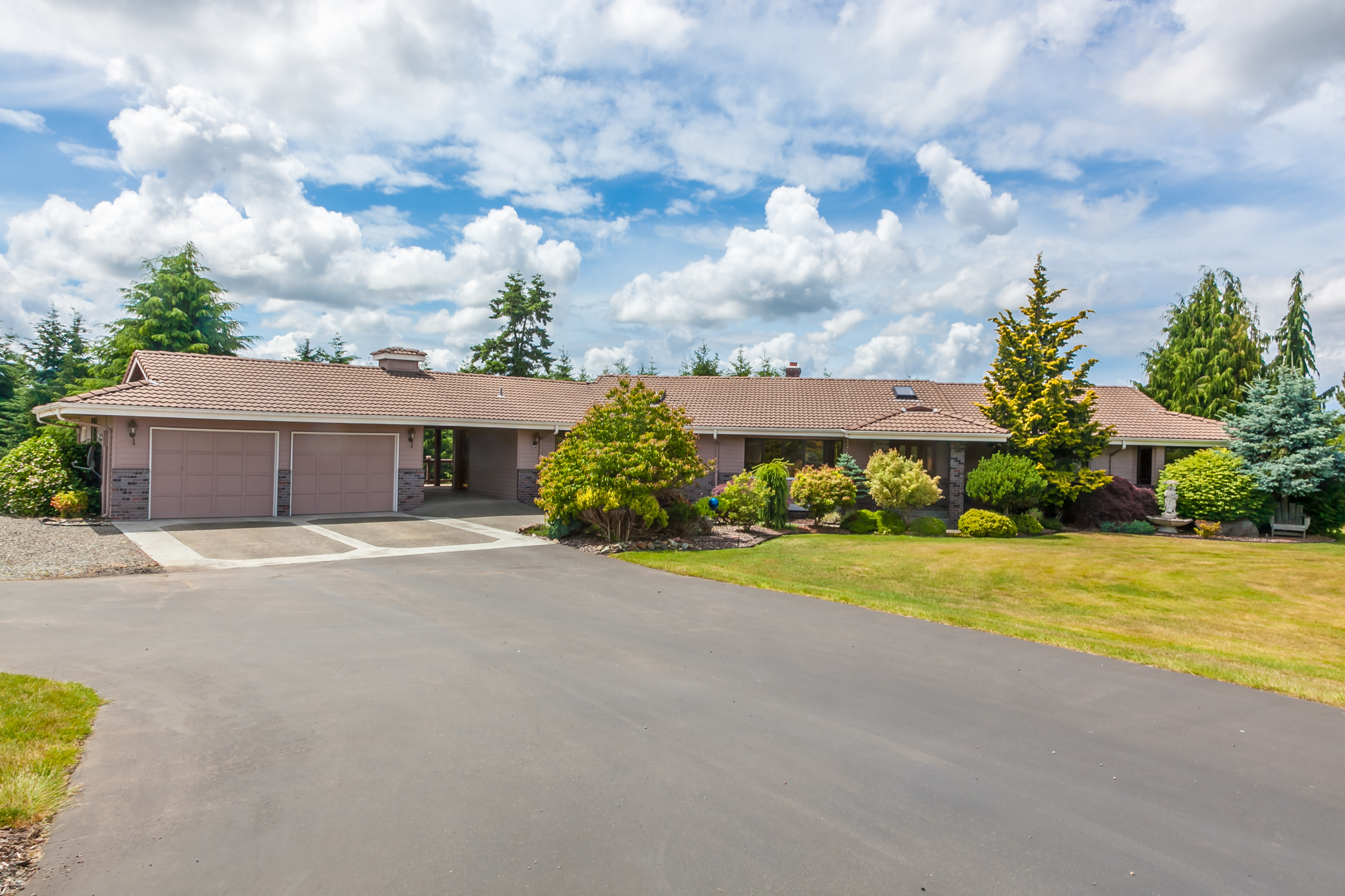 Property Photo: 2222 159th Ave SE WA 98290