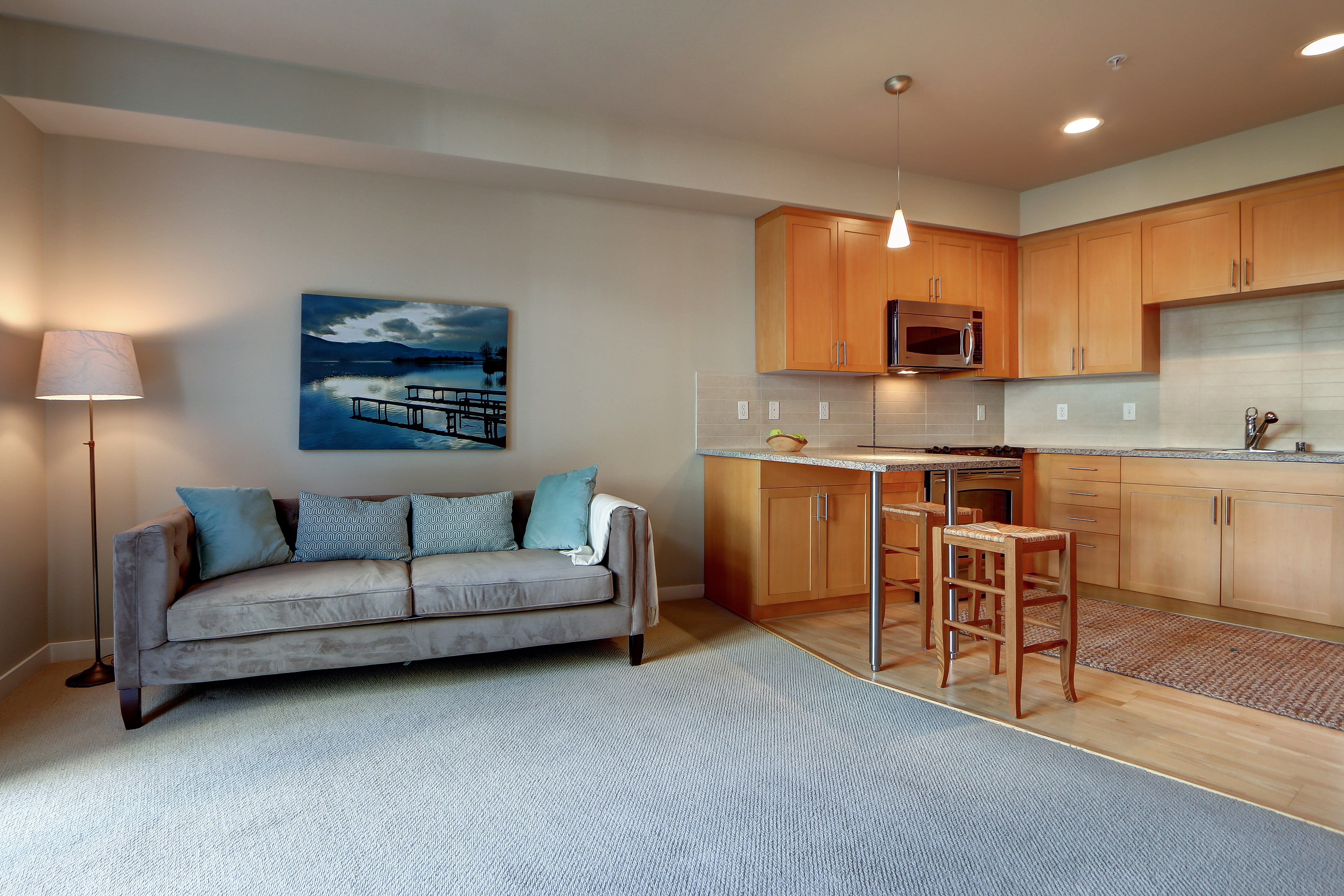 Property Photo: 180 harbor square loop ne #b114 180 Harbor Square Lp NE B114  WA 98110 