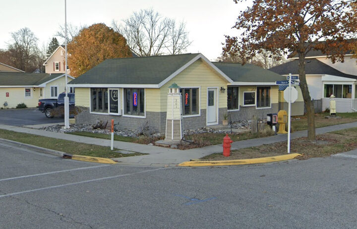 Tawas Office,East Tawas,Signature Realty