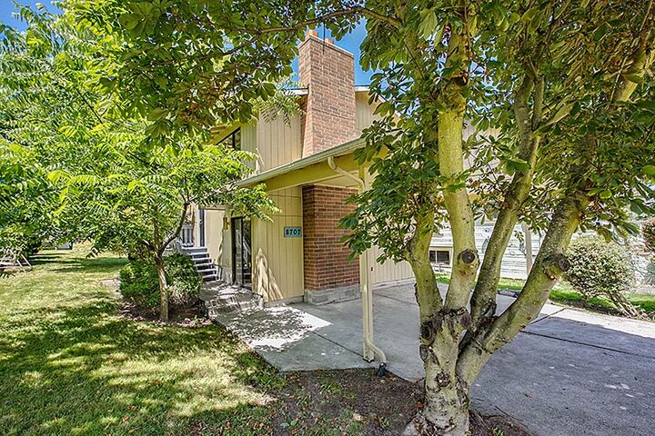 8707 2nd Ave NW  Seattle WA 98117 photo