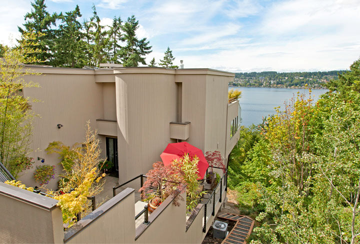 Property Photo:  15219 61st Place NE  WA 98028 