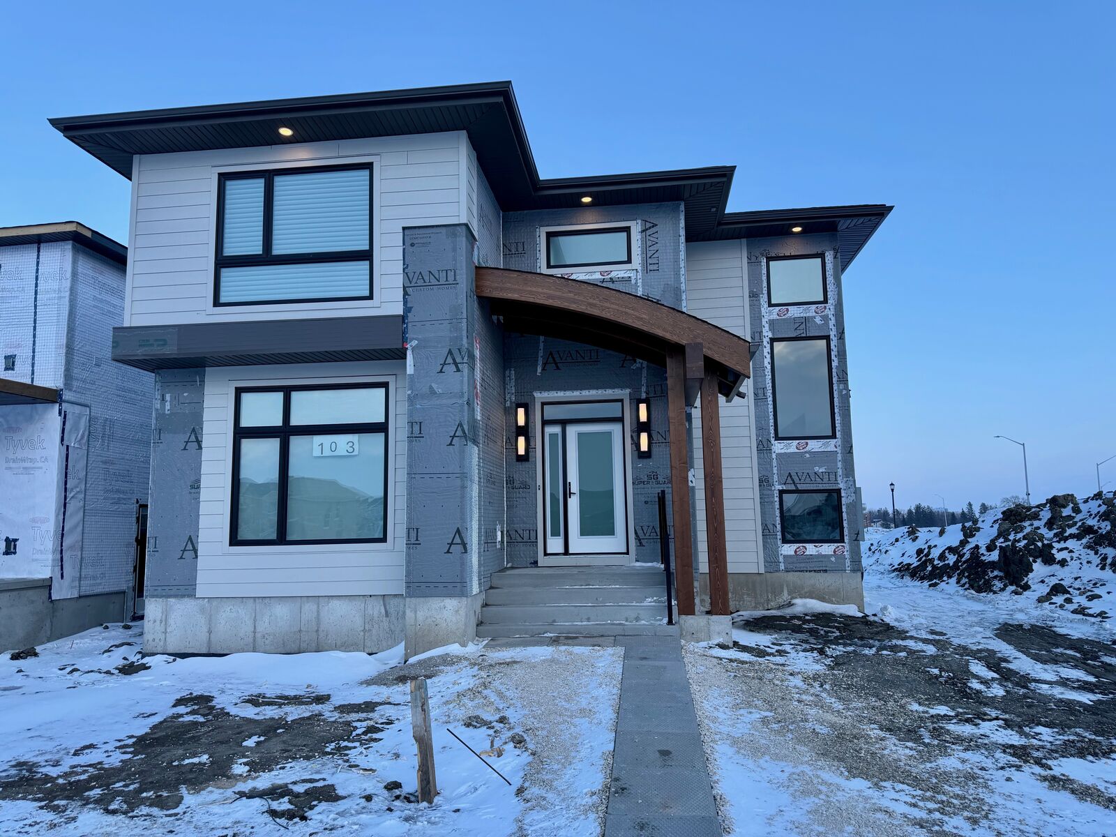 Property Photo:  103 Tej Bains Ploace  MB R3Y 2K5 