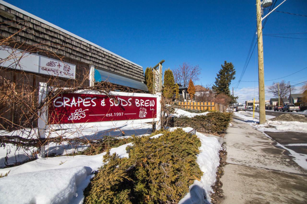 Property Photo:  133 8th Avenue S  BC V1C 2K6 