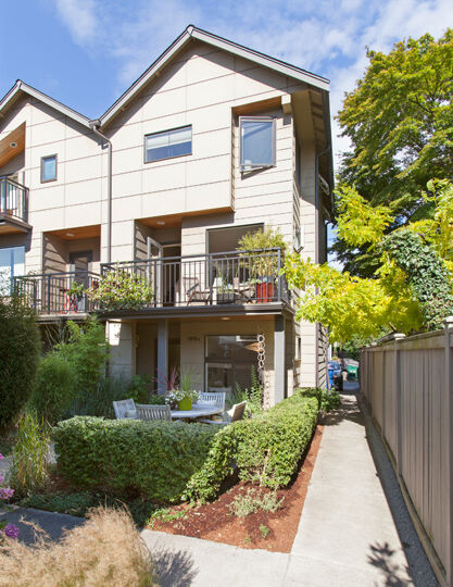 Property Photo: 1818 11th Ave W A WA 98119