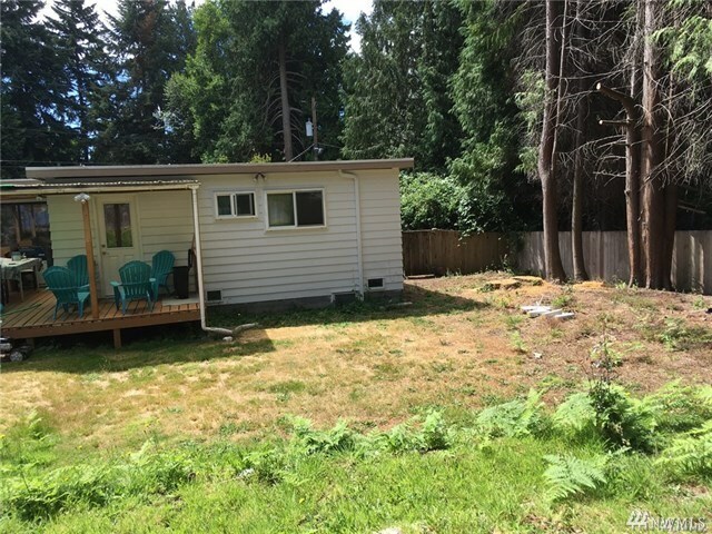 Property Photo:  304 NE 152nd St  WA 98155 