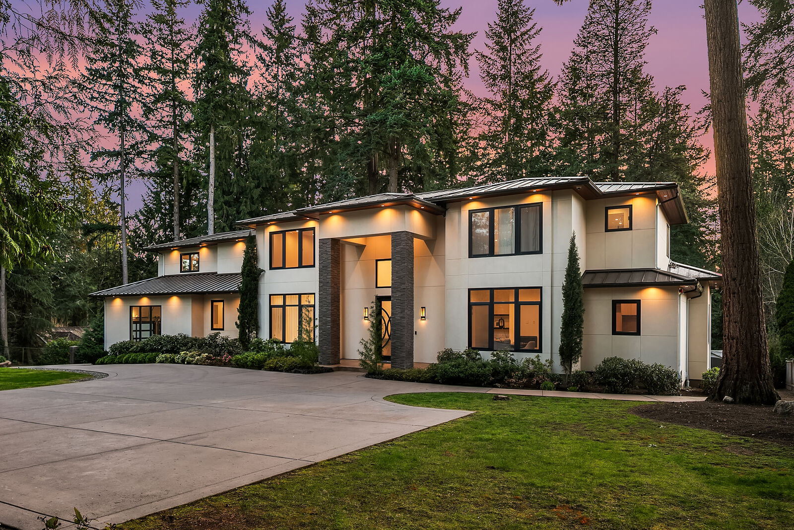 Property Photo:  2847  134th Avenue NE  WA 98005 