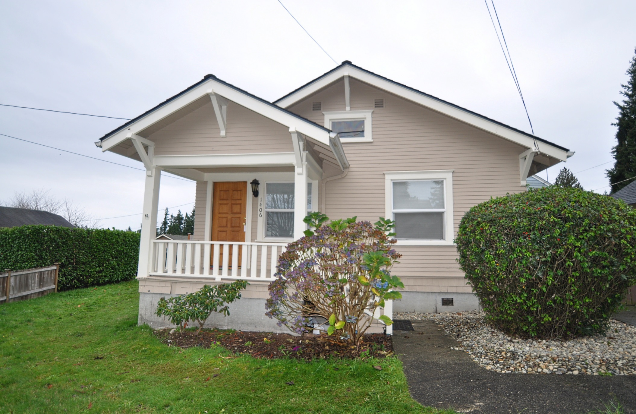 Property Photo:  1406 75th St SE  WA 98203 