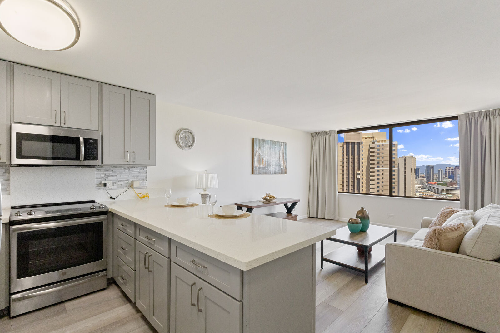 Property Photo:  411 Hobron Lane 3402  HI 96815 