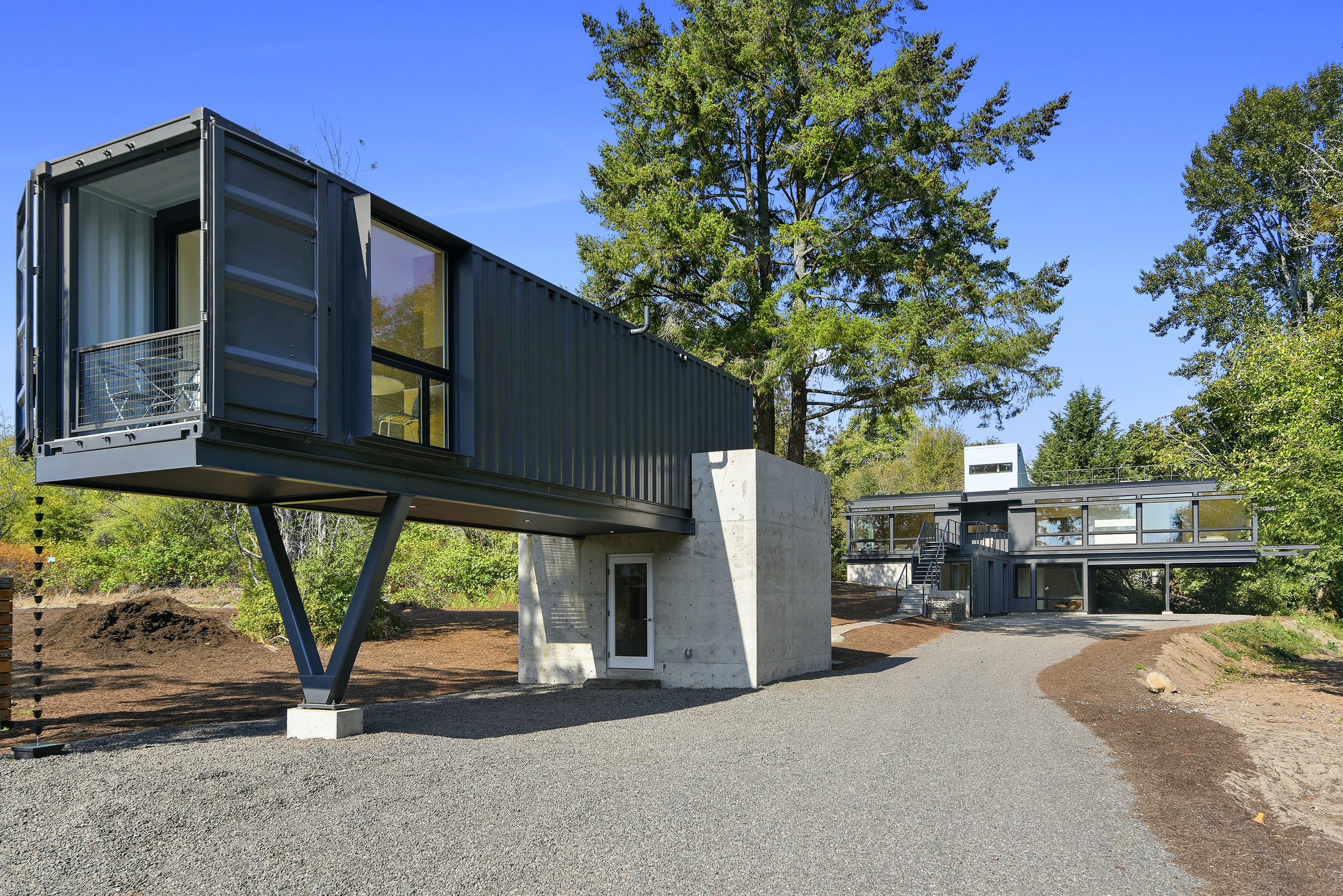 Property Photo: 9822 Hilltop Drive NE 9822 Hilltop Drive NE WA 98110