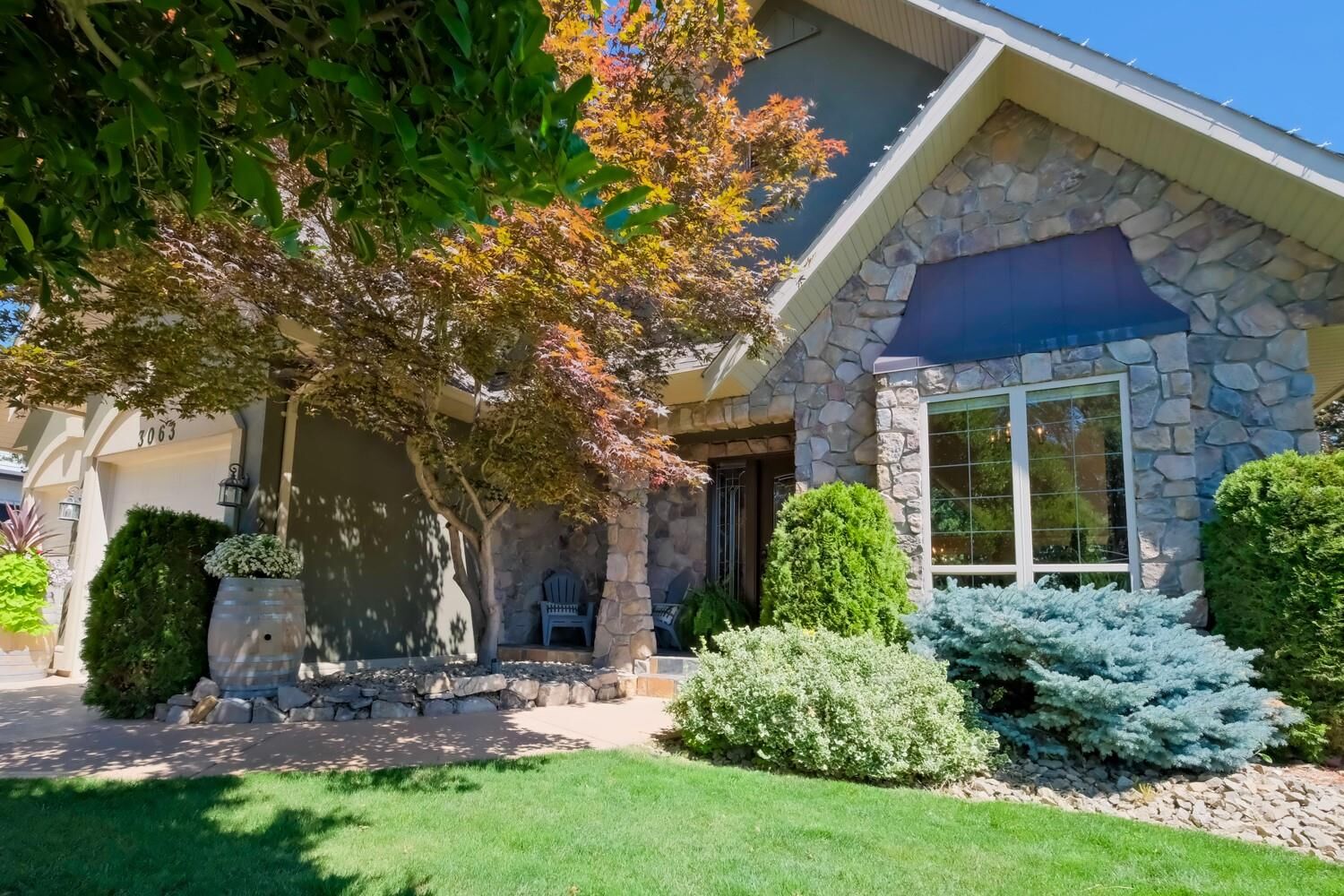 Photo de la propriété:  3063 Thacker Drive  BC V1Z 1X5 