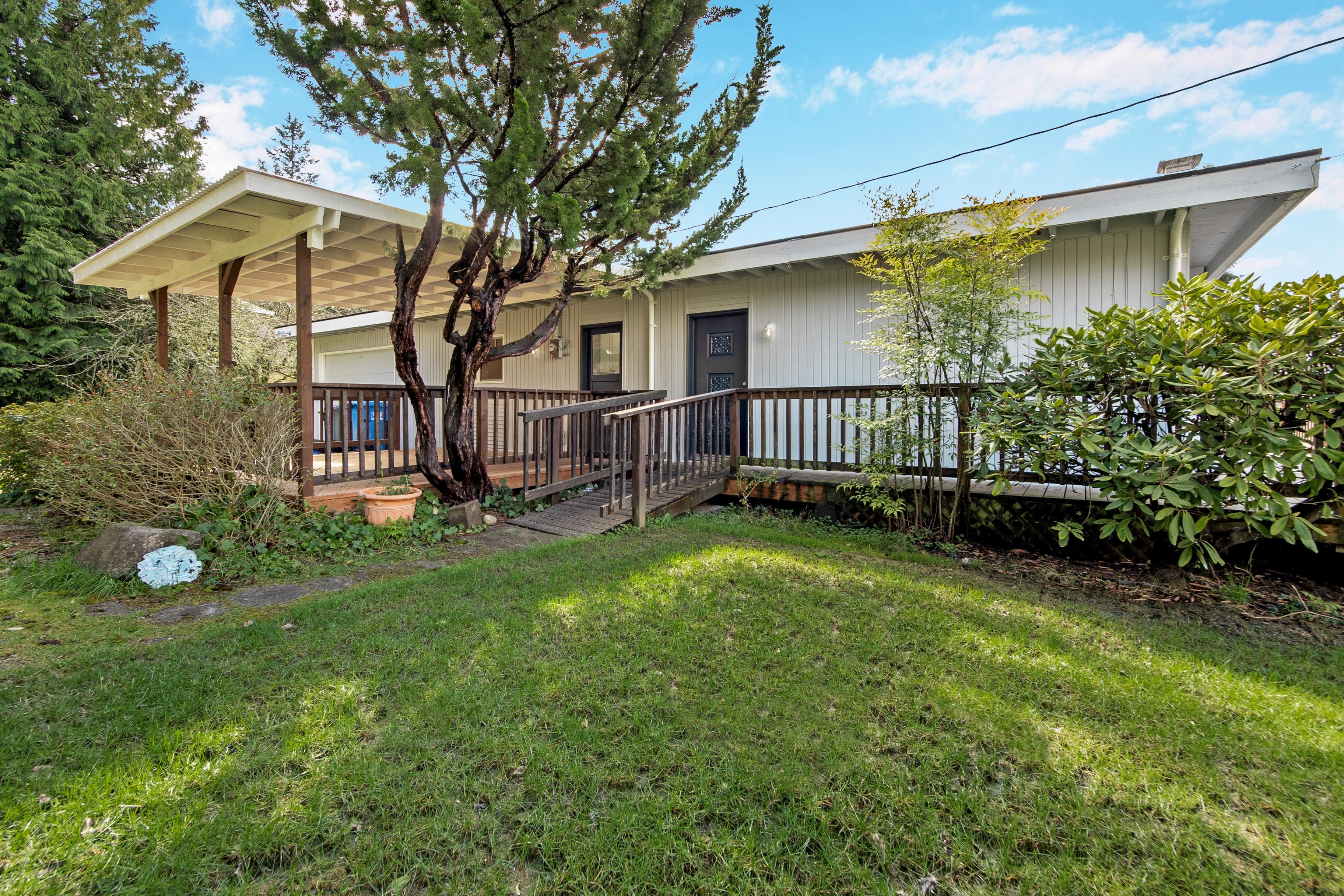 Property Photo: 4002 10th Street NW WA 98335