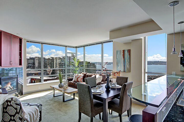 Property Photo: Living 2929 1st Ave 808  WA 98121 