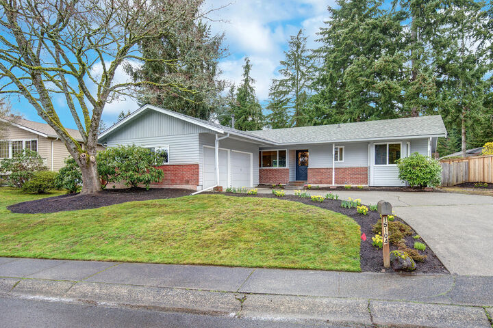 15104 NE 9th Place  Bellevue WA 98007 photo