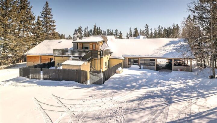 Property Photo:  113 Wasagaming Drive  MB R0J 1N0 
