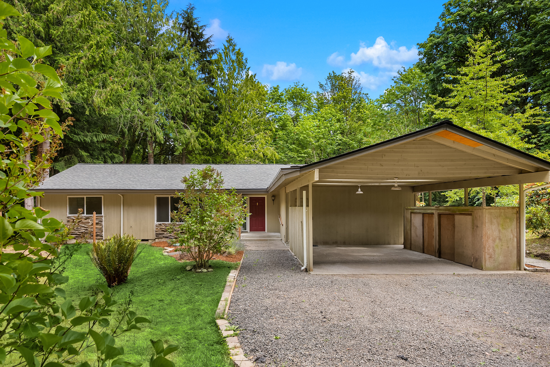 Property Photo:  13909  Ellingsen Road NE  WA 98110 
