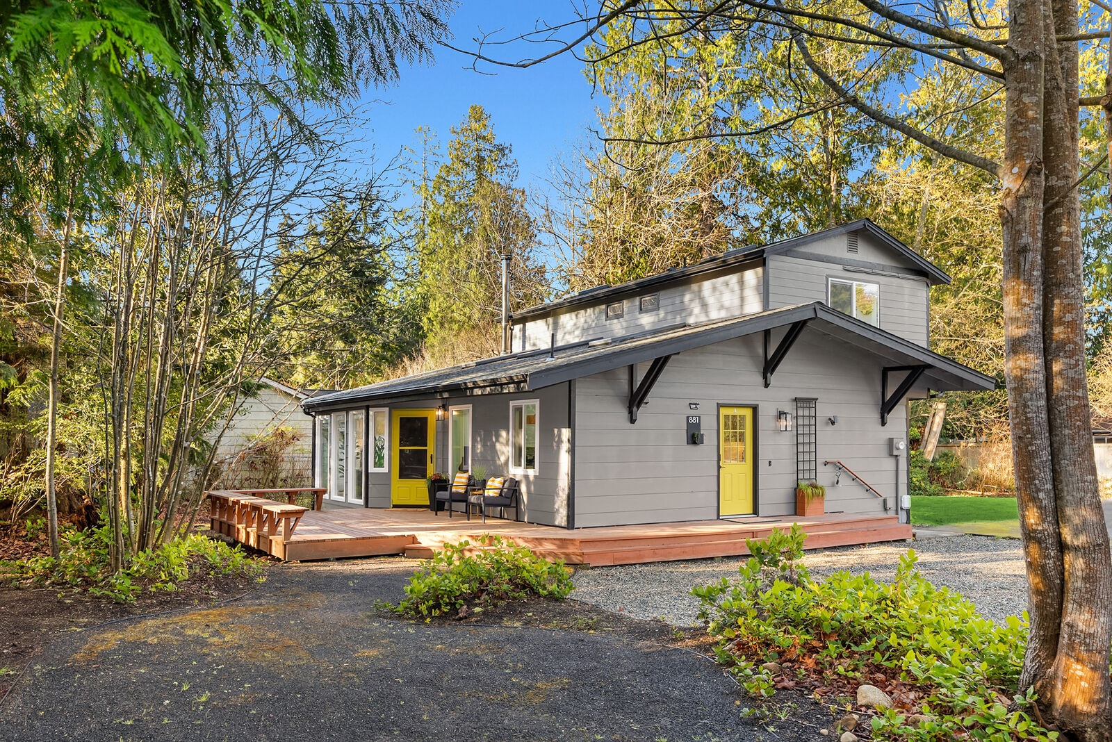 Property Photo: 881 Park Ave NE 881  Park Avenue NE  WA 98110 