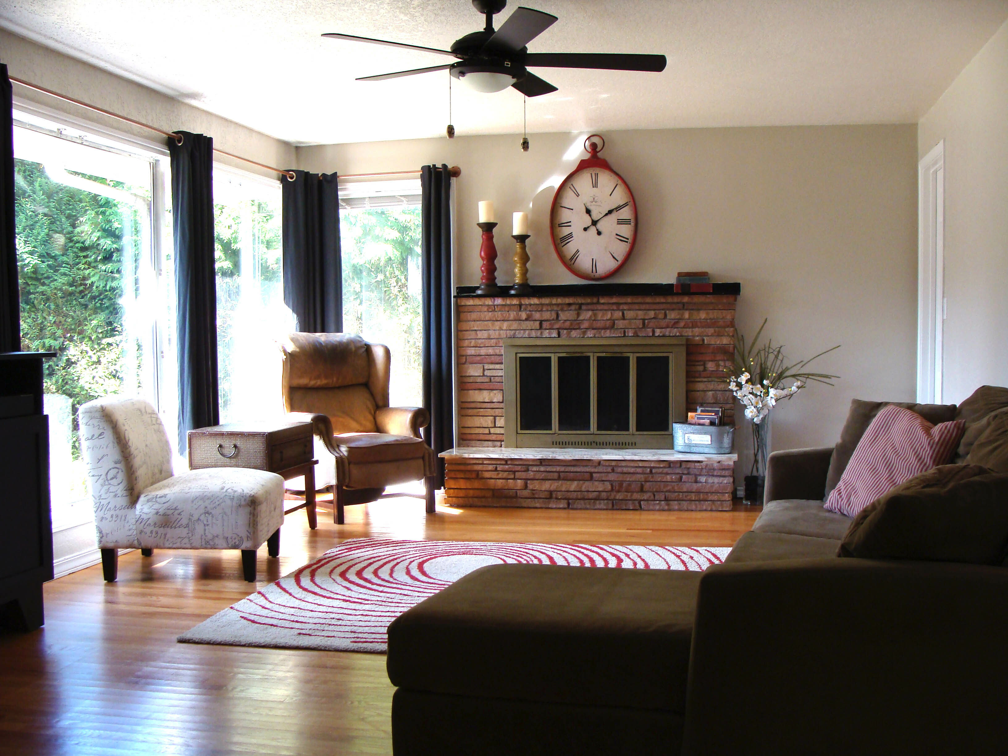 Property Photo: Living room 720 N 185th St  WA 98133 