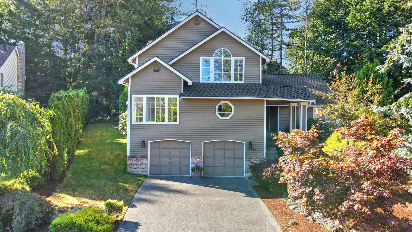 24109 SE 45th Place  Sammamish WA 98029 photo