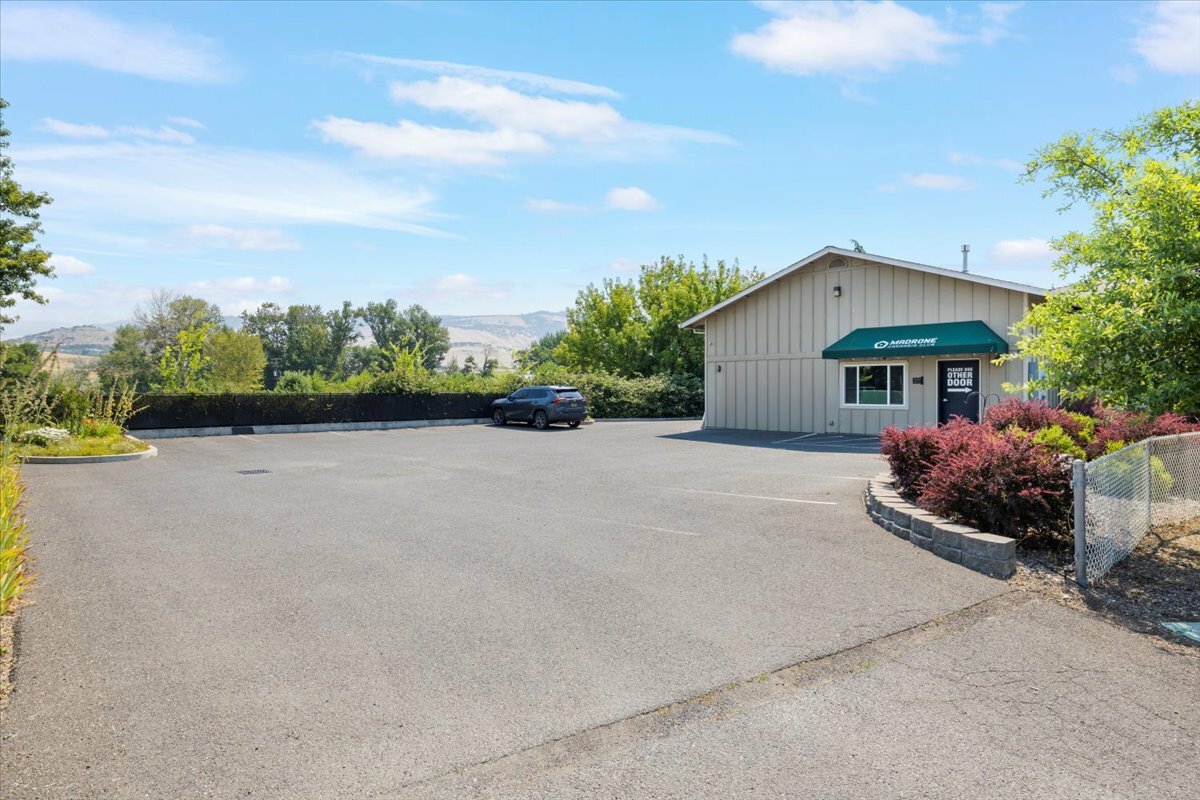 Property Photo:  481-485 Applegate Way  OR 97520 
