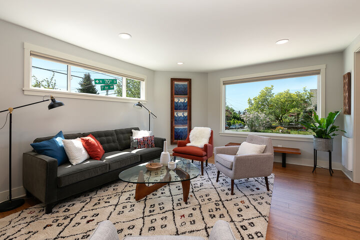 Property Photo:  100 N 70th Street  WA 98103 