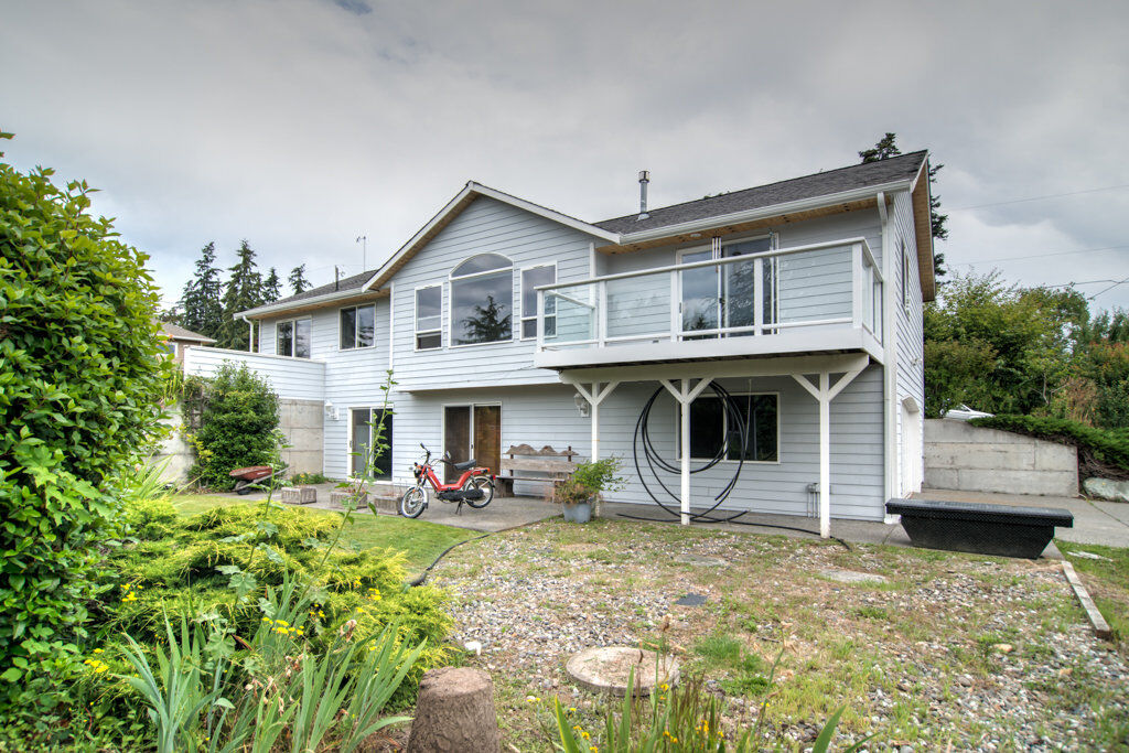 Property Photo: 892 Henry Lane WA 98282