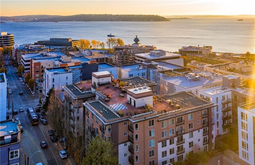 Property Photo: 323 Queen Anne Ave N 711 323  Queen Anne Avenue N 711  WA 98109 