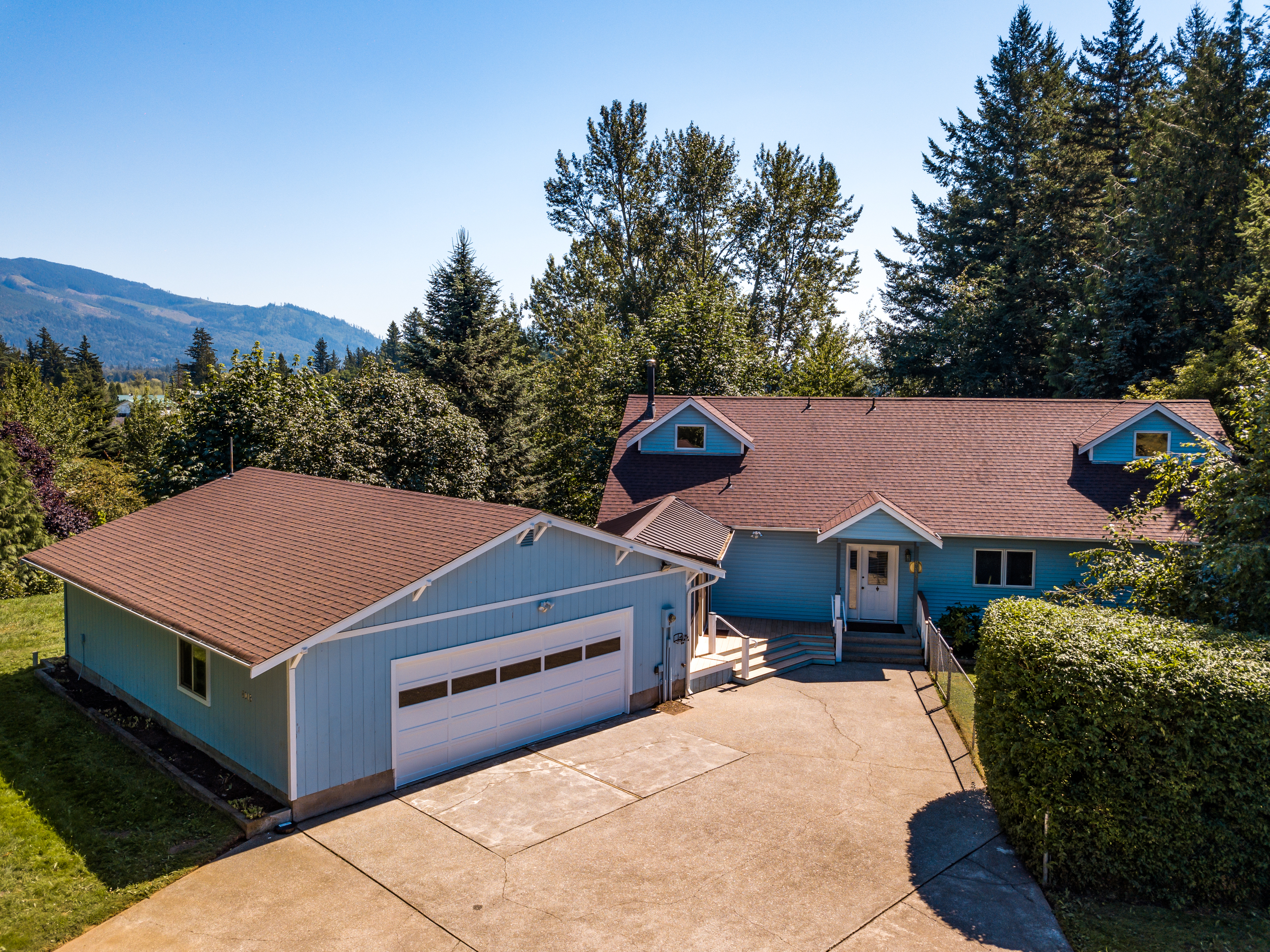 Property Photo:  8015 Allenby Wy  WA 98247 