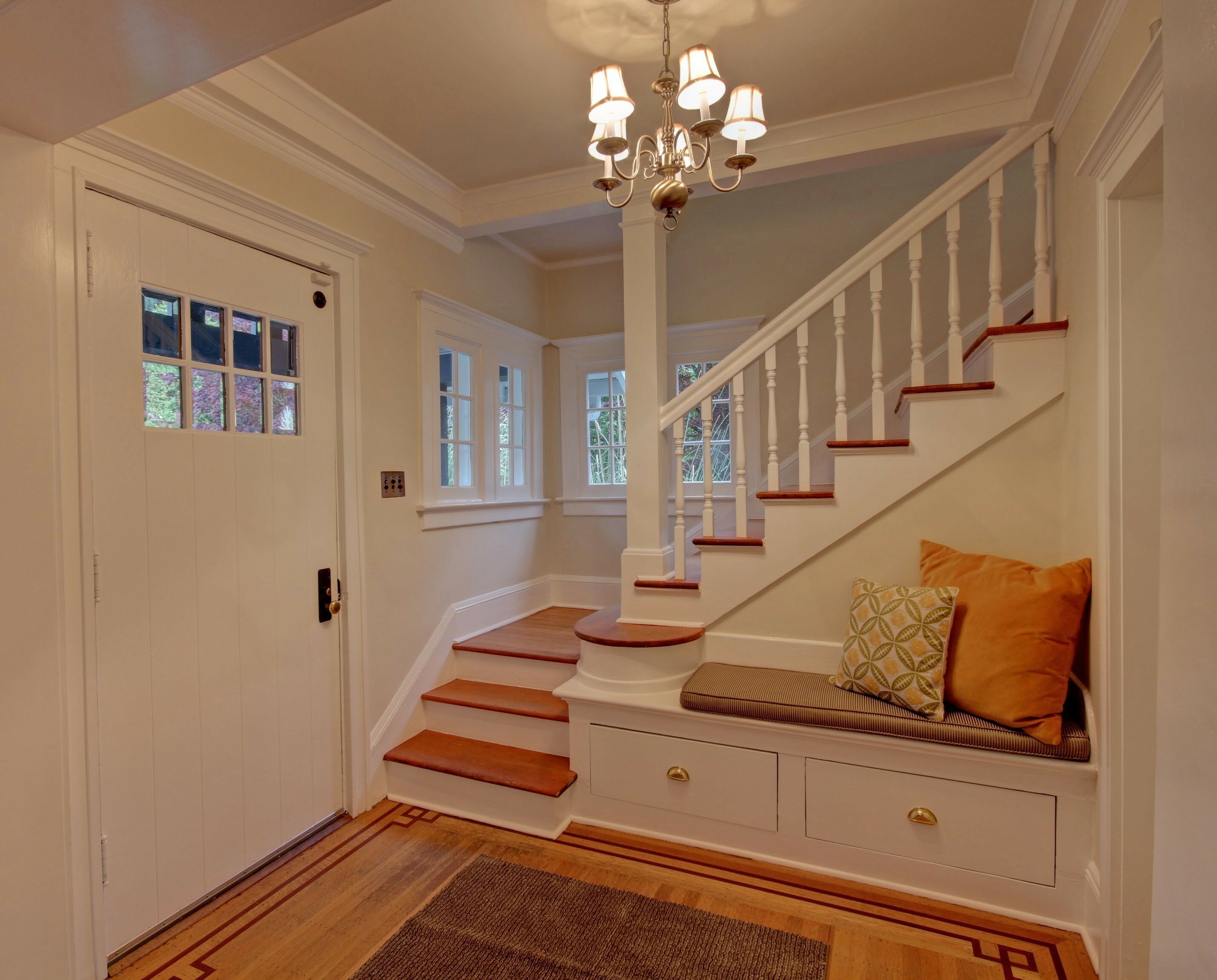 Property Photo: Living room 1128 38th Ave  WA 98122 