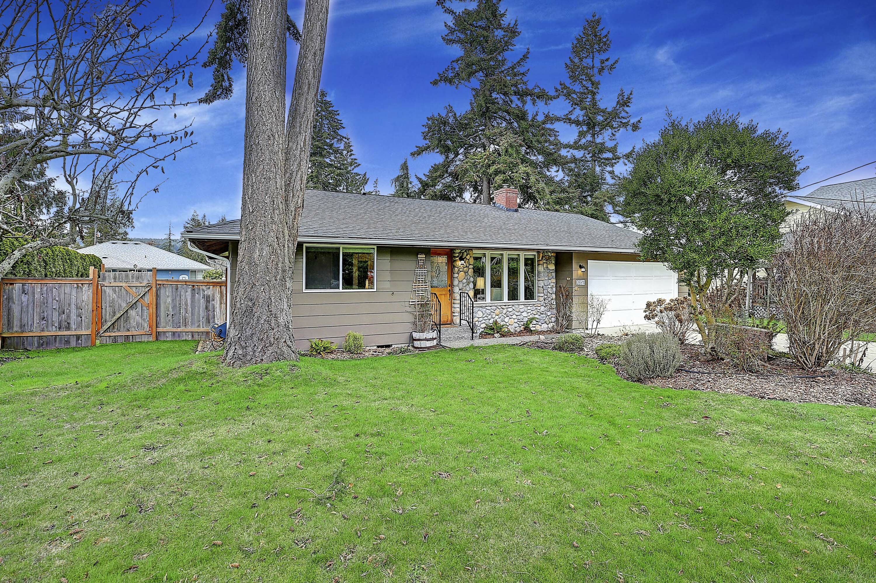 Property Photo:  289 Heather Drive  WA 98282 