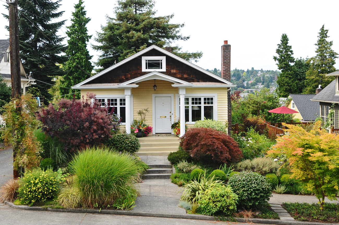 Property Photo:  16 Fulton St  WA 98109 