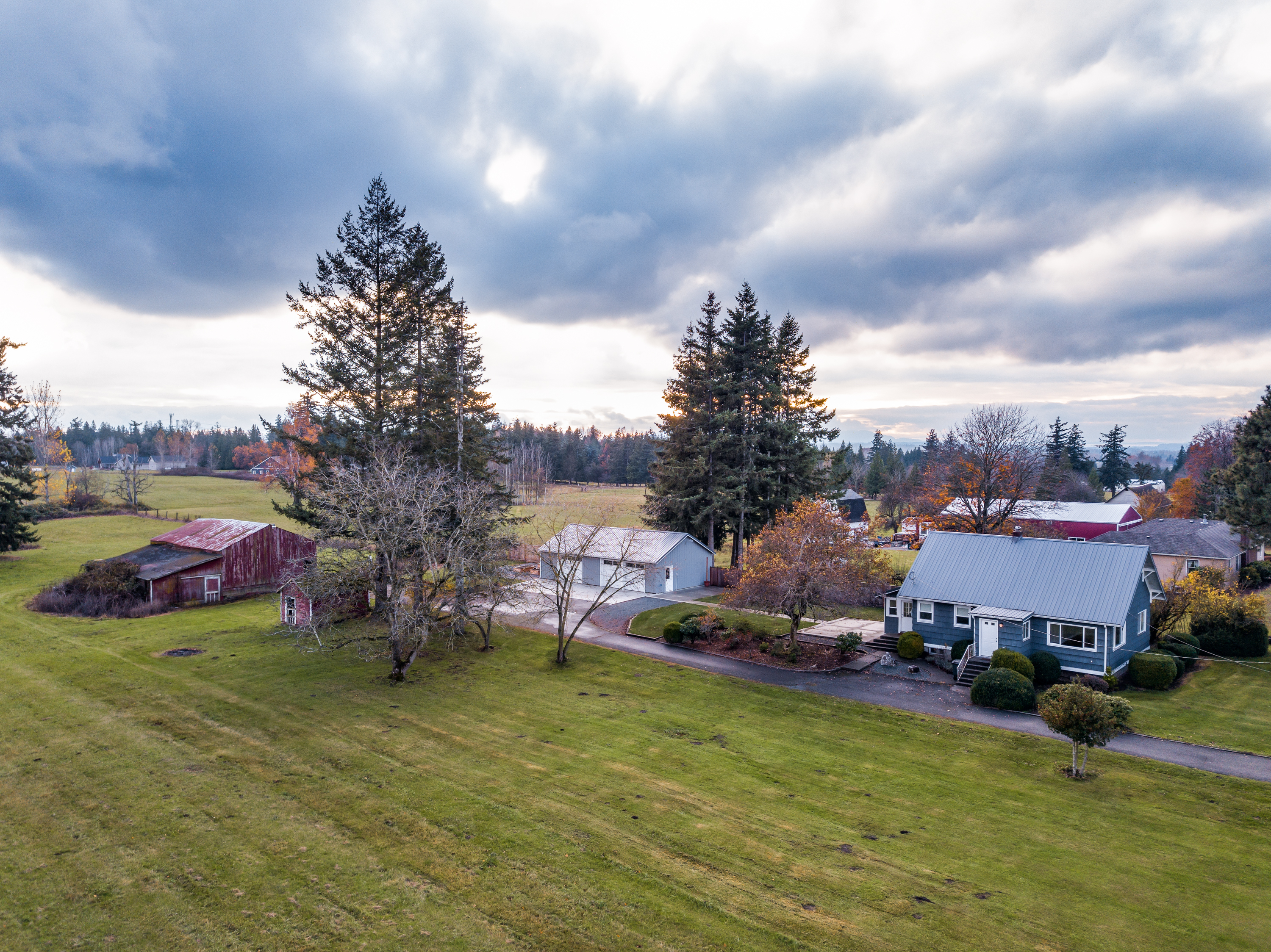 Property Photo:  551 E Smith Rd  WA 98226 