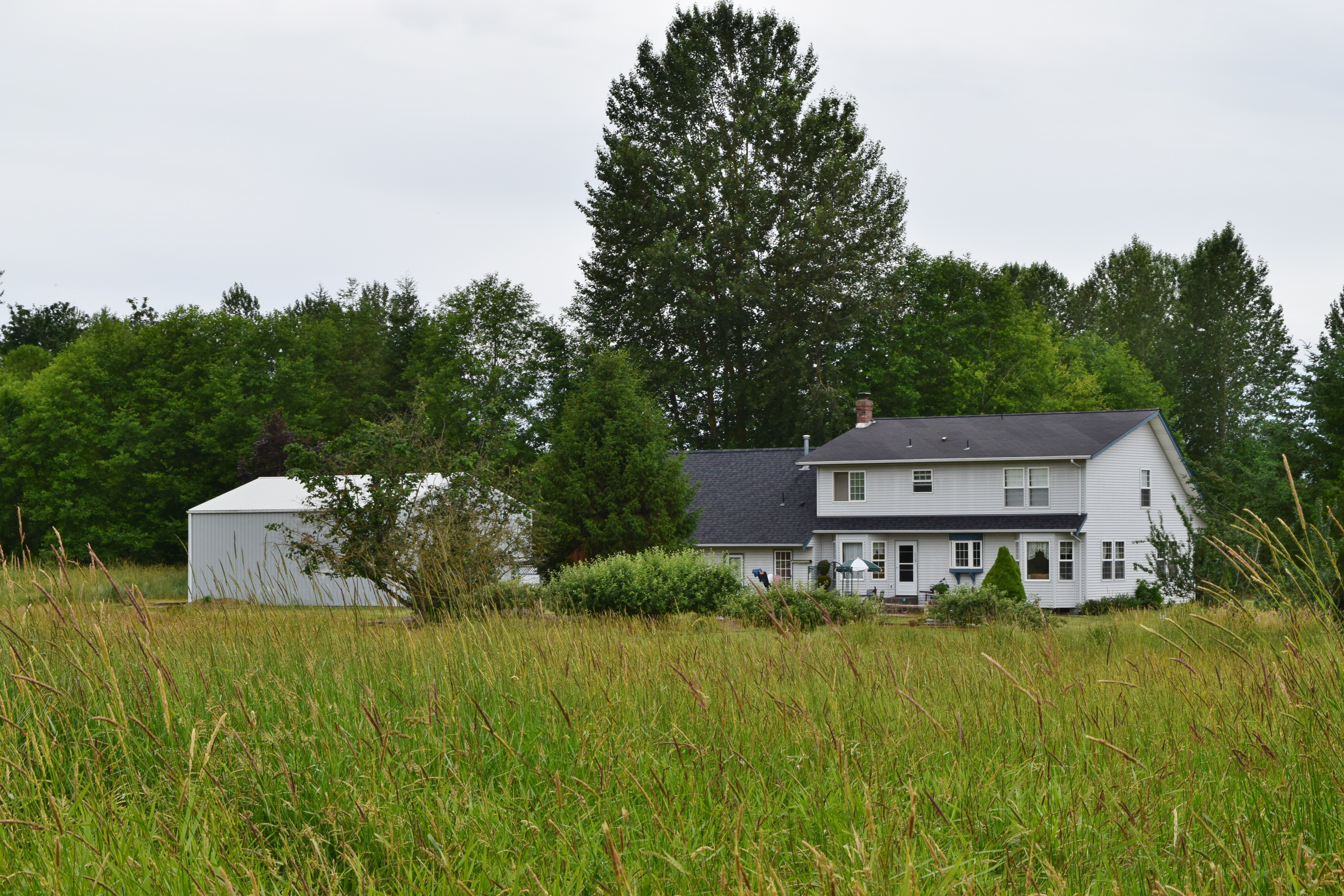 Property Photo: 1401 Central Rd WA 98247