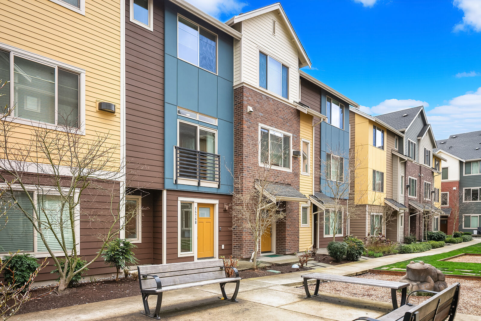 Property Photo:  15768 NE 14th Ter  WA 98008 