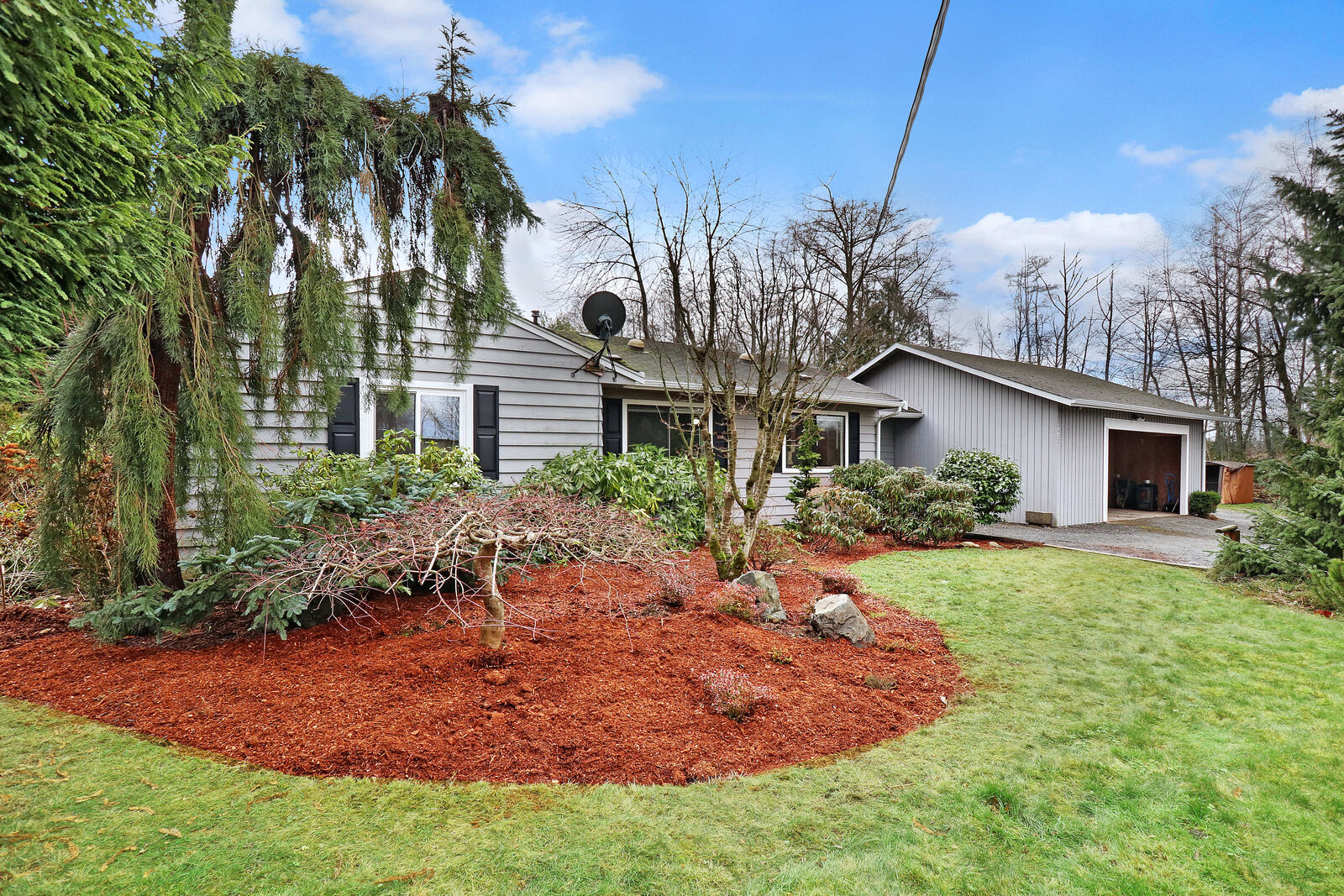 Property Photo: 2622 Center Rd WA 98204