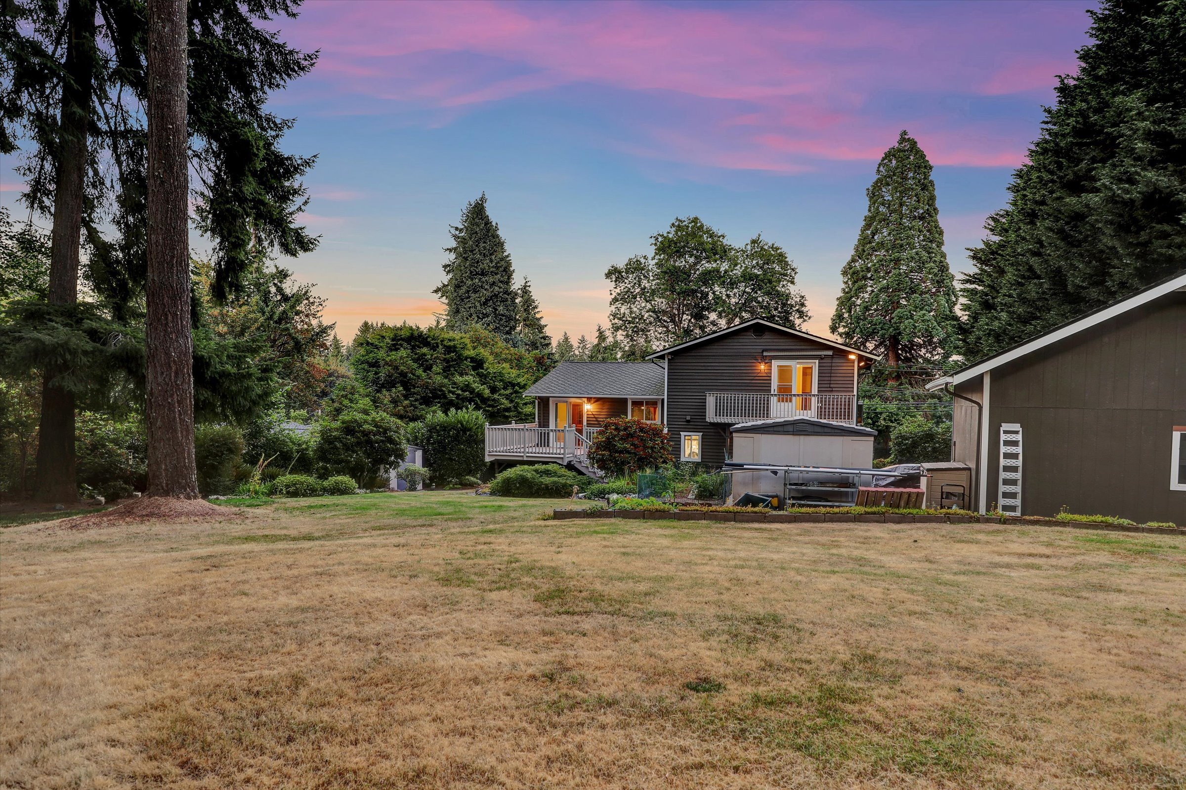 Property Photo: 18803 156th Ave NE WA 98072